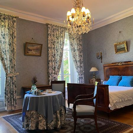 Demeure Des Payratons Bed & Breakfast Saint-Gerand-le-Puy Exterior photo