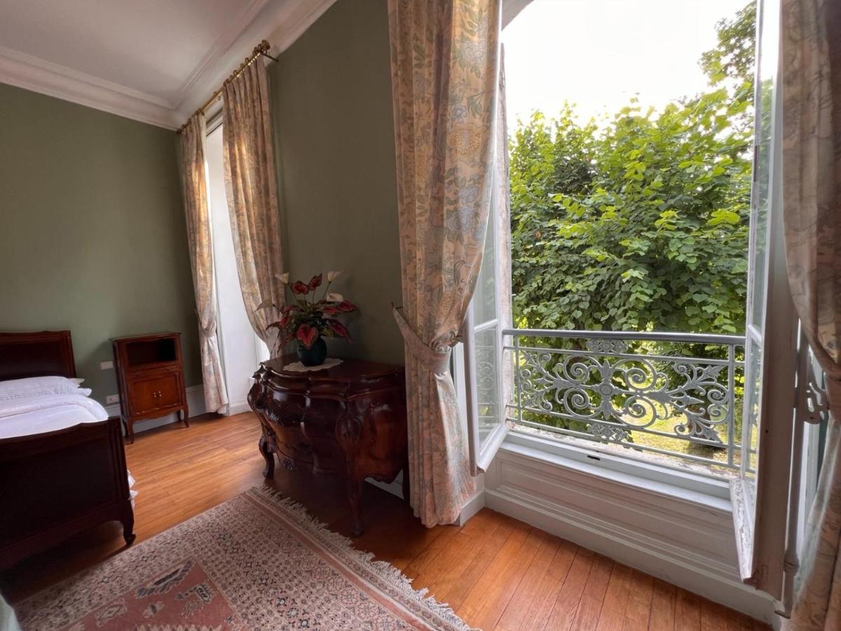 Demeure Des Payratons Bed & Breakfast Saint-Gerand-le-Puy Exterior photo
