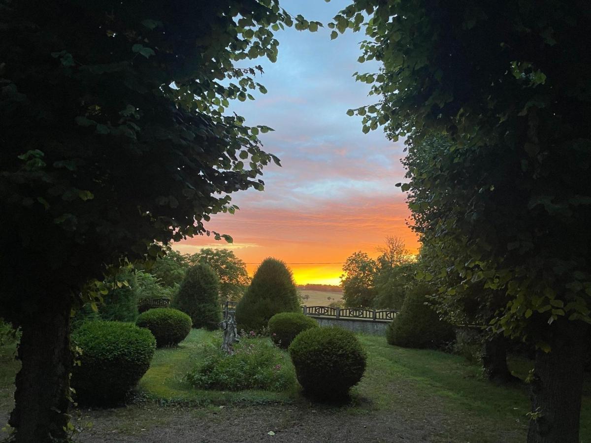 Demeure Des Payratons Bed & Breakfast Saint-Gerand-le-Puy Exterior photo